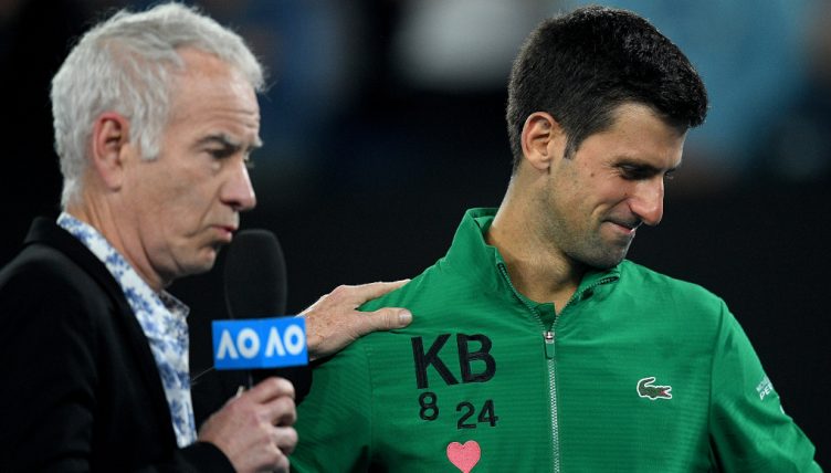 诺瓦克·德约科维奇(Novak Djokovic)向科比·布莱恩特(Kobe Bryant)致敬