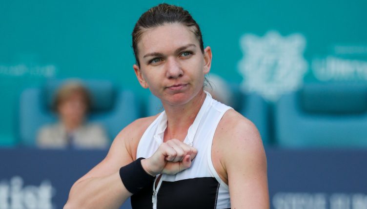 西蒙娜·哈勒普(Simona Halep)拳头泵