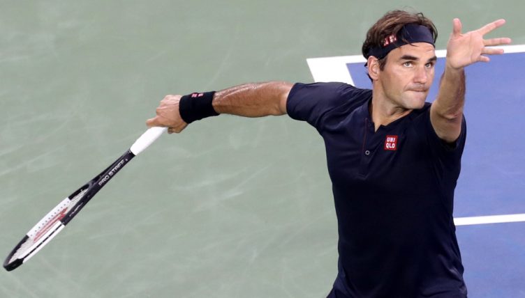 Roger Federer serving