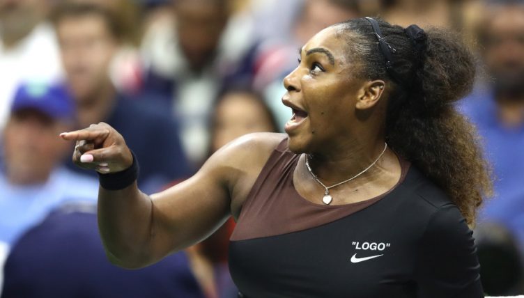 Serena Williams pointing