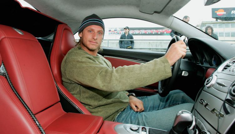 David Nalbandian in a car