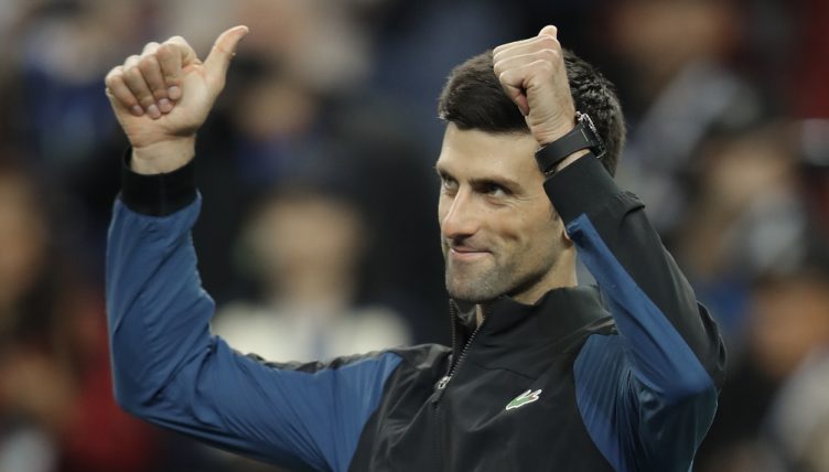 Novak Djokovic thumbs up