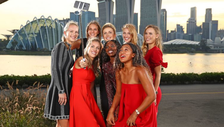 Kiki Bertens Sloane Stephens NaomiOsaka Angelique Kerber Caroline Wozniacki Petra Kvitova Elina Svitolina Karolina Pliskova WTA Finals selfie