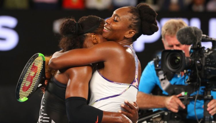 Serena Williams and Venus Williams hugging