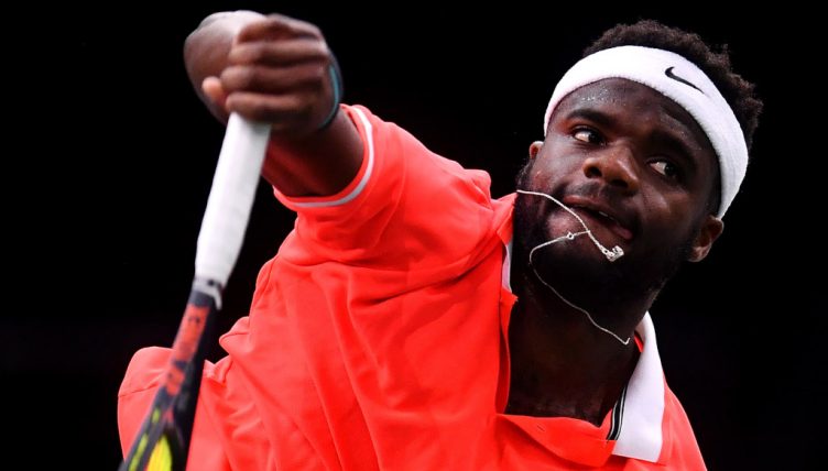Frances Tiafoe serving