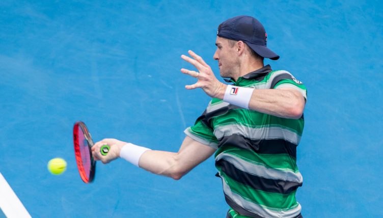 John Isner forehand