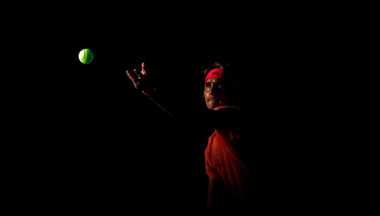 Alexander Zverev serving