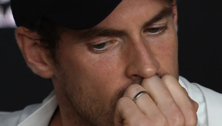 Andy-Murray pensive