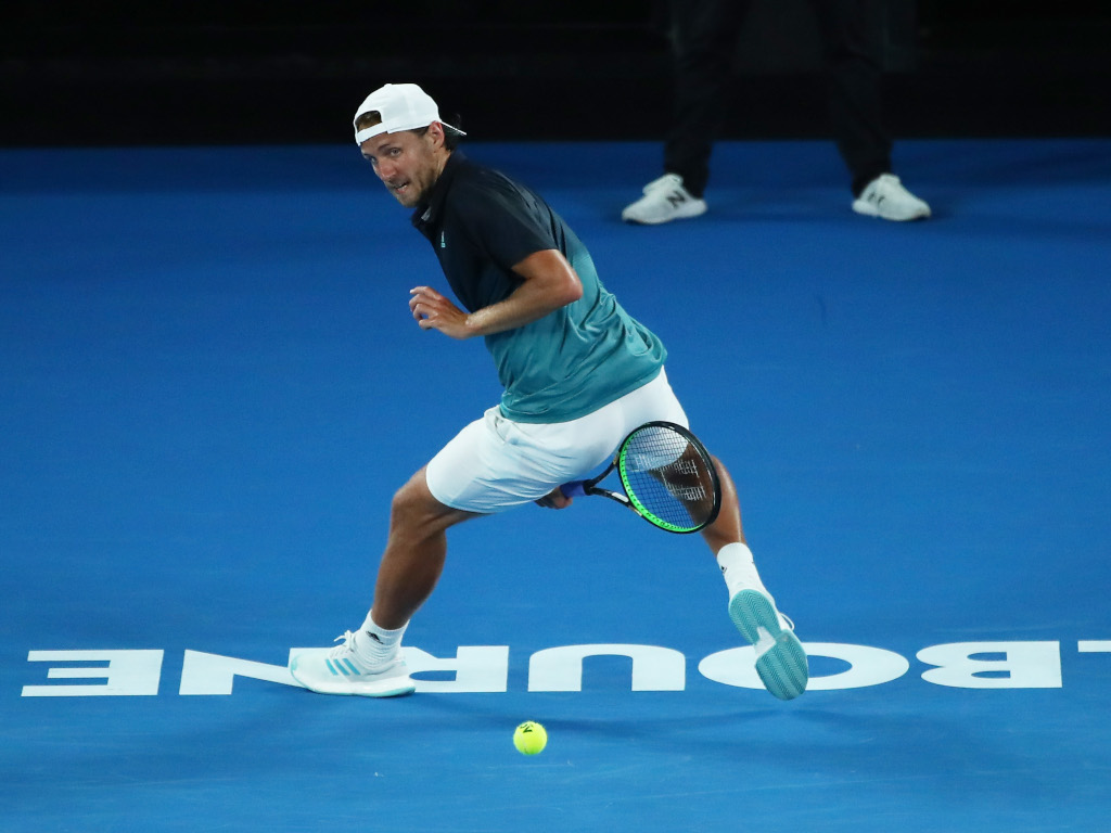 Lucas Pouille tweener