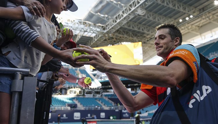 John Isner signing autographs PA