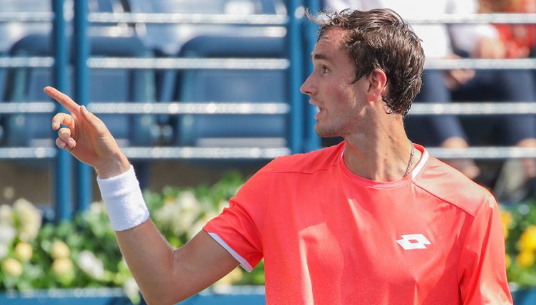 Daniil Medvedev celebrates PA