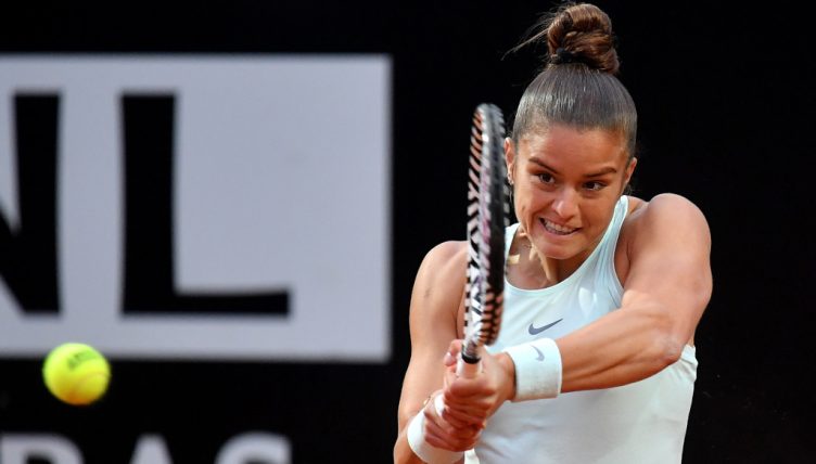 Maria Sakkari in action