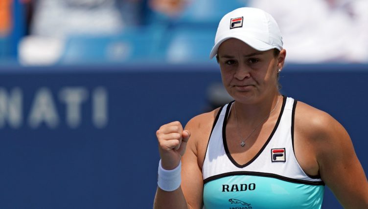 Ashleigh Barty fist pump