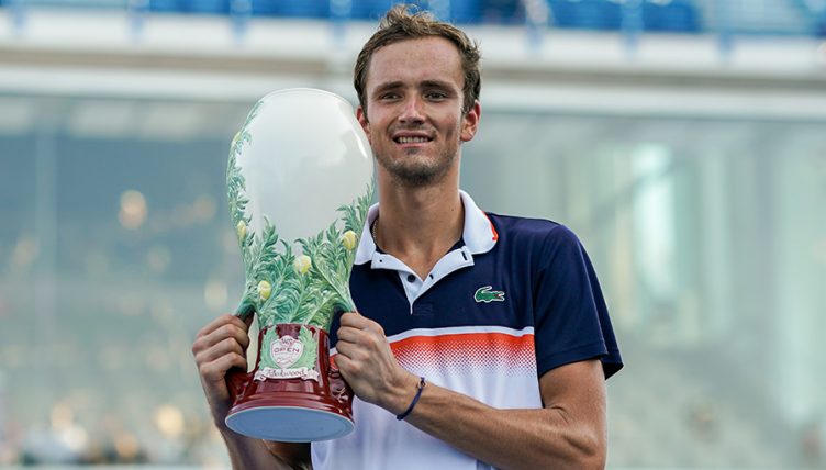 Daniil Medvedev with Cincinnati Masters trophy