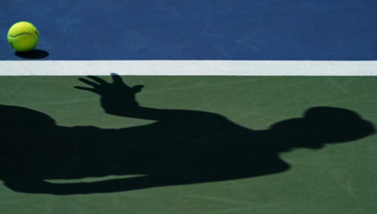 Generic tennis shadow