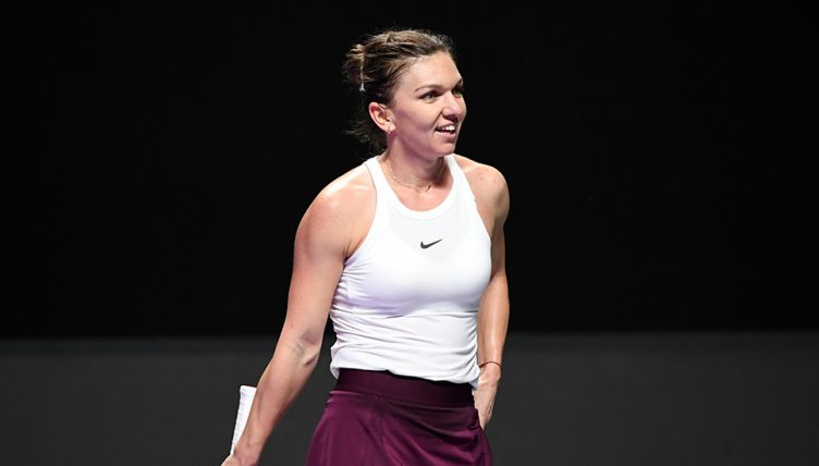 Simona Halep in action