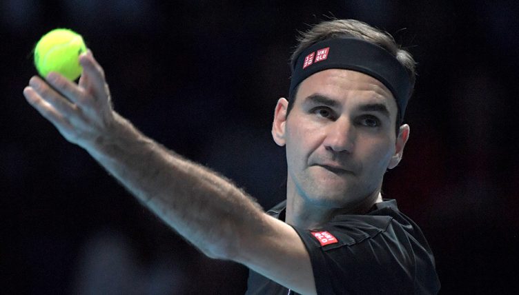 Roger Federer serving at ATP Finals