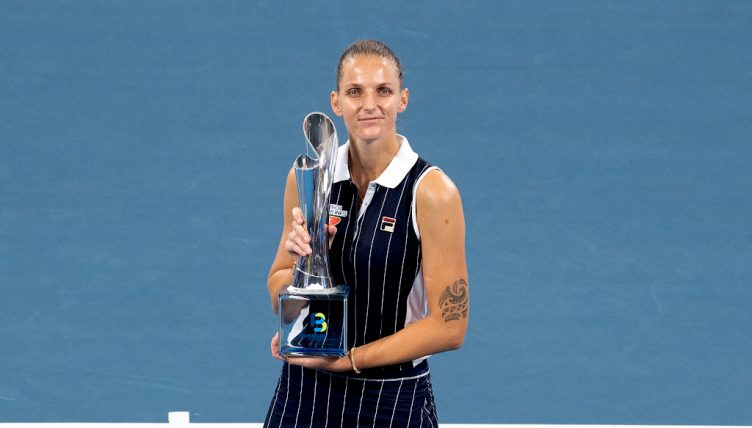 Karolina Pliskova with Brisbane International trophy