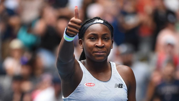 Coco Gauff thumbs up