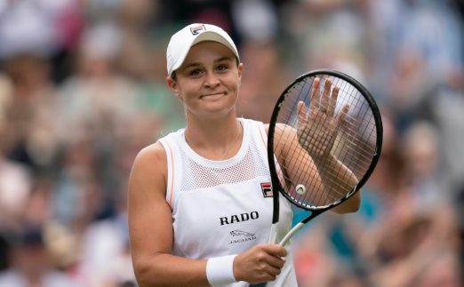 Ashleigh Barty applauding
