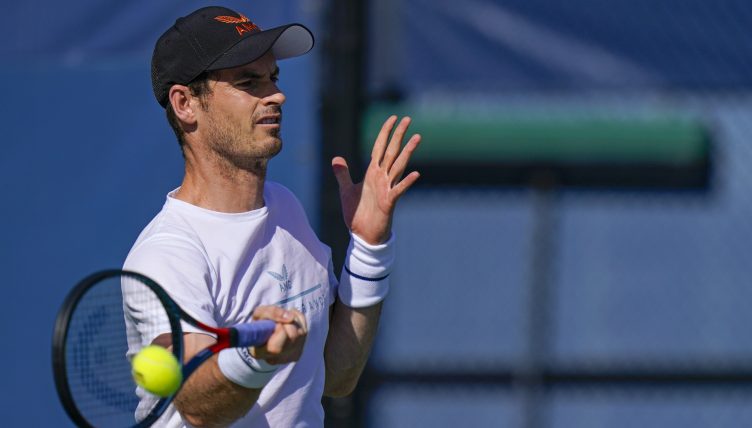 Andy Murray training