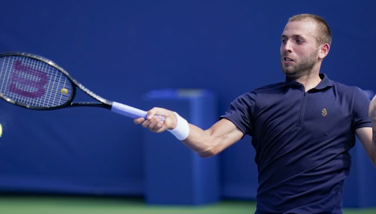 Dan Evans forehand