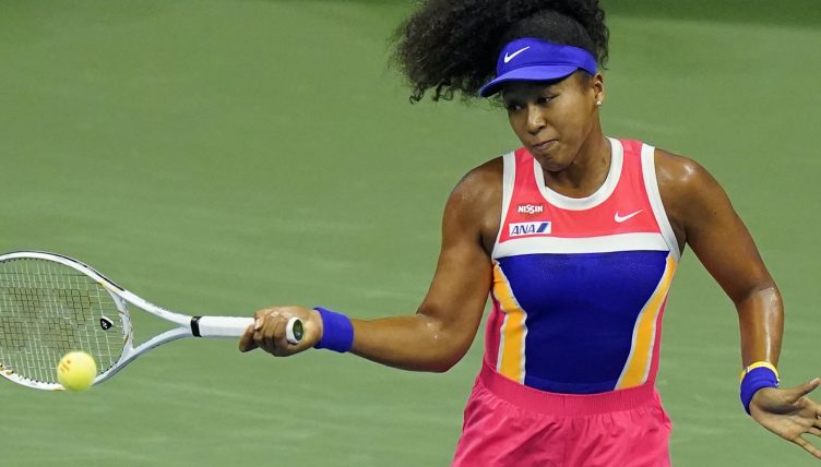 Naomi Osaka forehand