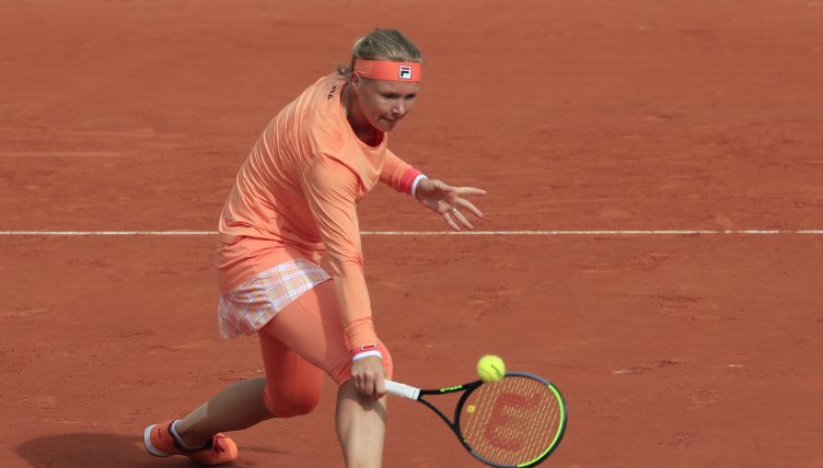 Kiki Bertens in action