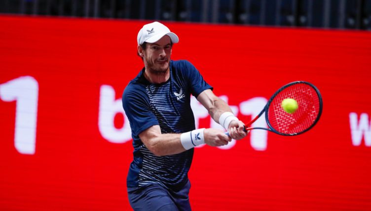 Andy Murray on the run