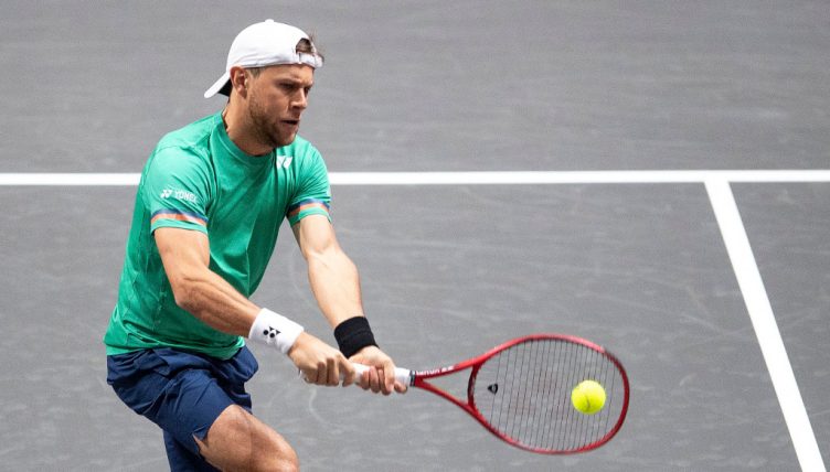 Radu Albot in action