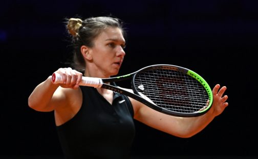 Simona Halep in action