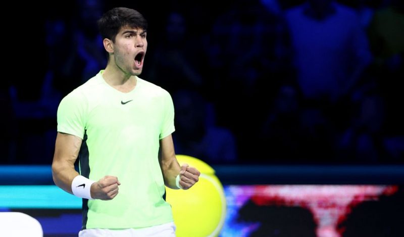 Crisp Las Opciones De Clasificación De Alcaraz En Las Atp Finals Wallpaper for Mobile Crisp Las Opciones De Clasificación De Alcaraz En Las Atp Finals Wallpaper for Mobile
