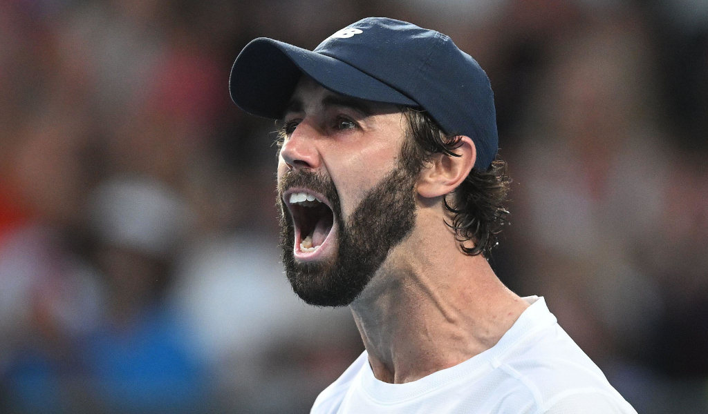 Jordan Thompson in action