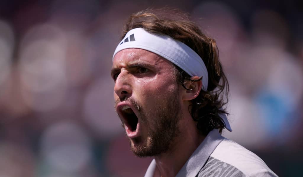 Stefanos Tsitsipas shouts in a match in Indian Wells 2024
