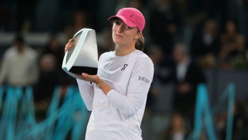 Madrid, Spain. 05th May, 2024. Iga Swiatek of Poland celebrates with after a victory against Sabalenka following their Women's Singles Final match on of Mutua Madrid Open at La Caja Magica on May 04, 2024 in Madrid, Spain