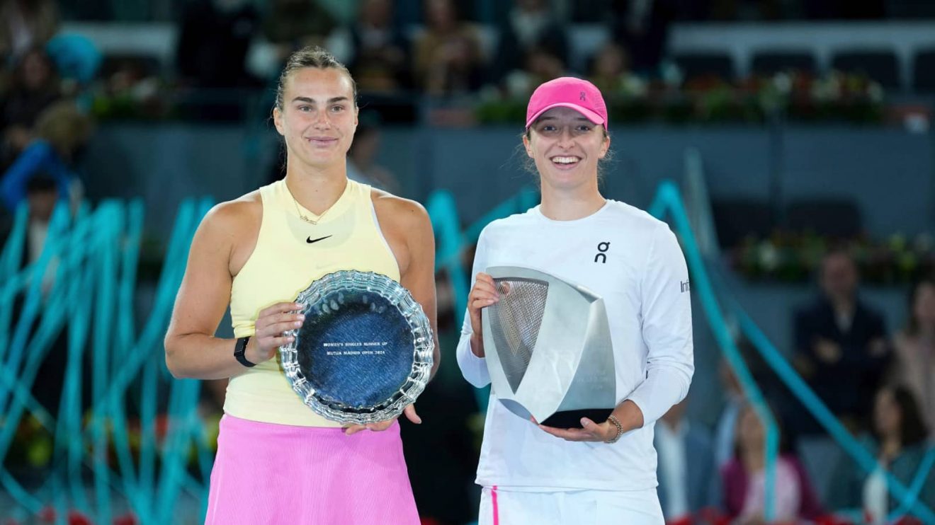 Iga Swiatek of Poland (Winner) and Aryna Sabalenka of Belarus (Second Place) pose for photo with the trophies during the WTA Singles Final of the Mutua Madrid Open 2024, ATP Masters 1000 and WTA 1000, tournament celebrated at Caja Magica on Mayo 04, 2024 in Madrid, Spain