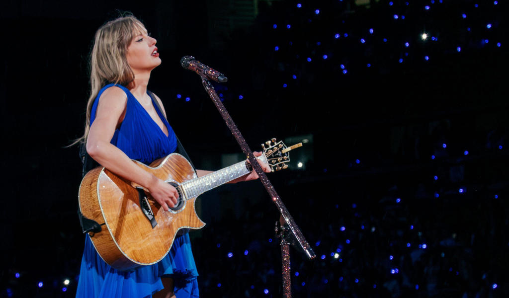 Iga Swiatek was in attendance as Taylor Swift performed at Anfield