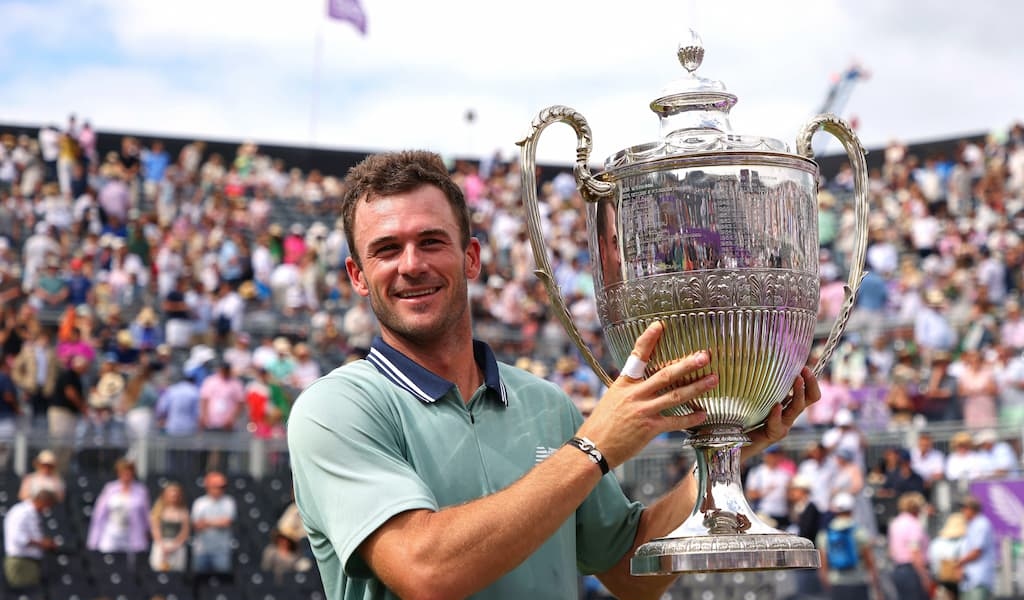New US No 1 Tommy Paul with the Queen's trophy
