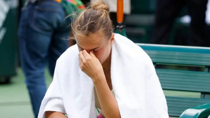 A dejected Aryna Sabalenka