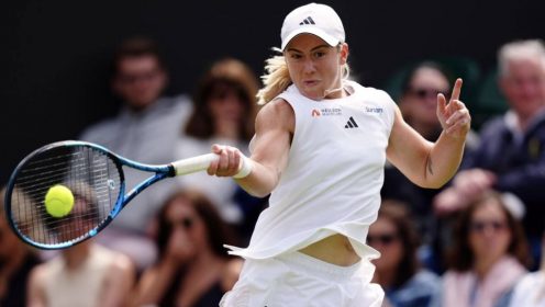 Sonay Kartal in action at Wimbledon