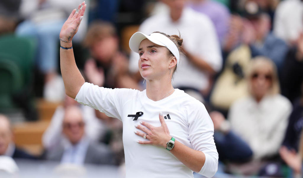 Elina Svitolina thanks the crowd