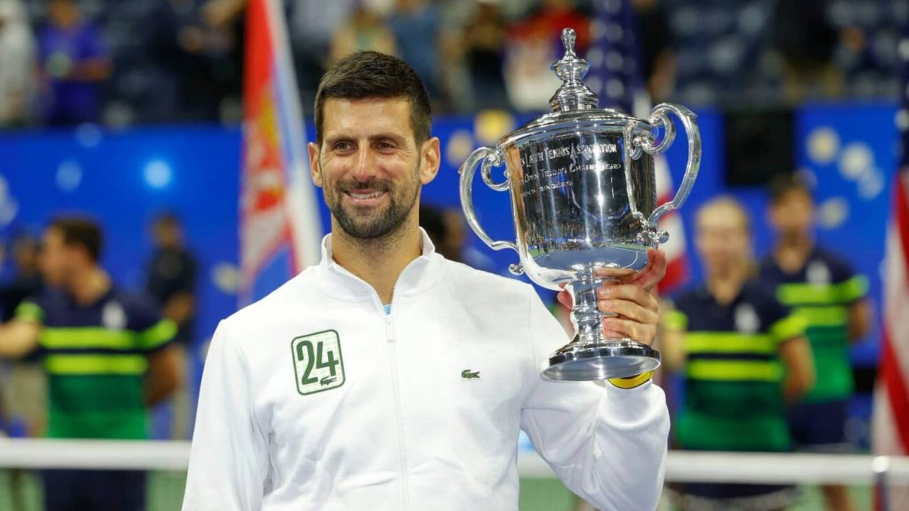 Novak Djokovic celebrates winning the 2023 US Open