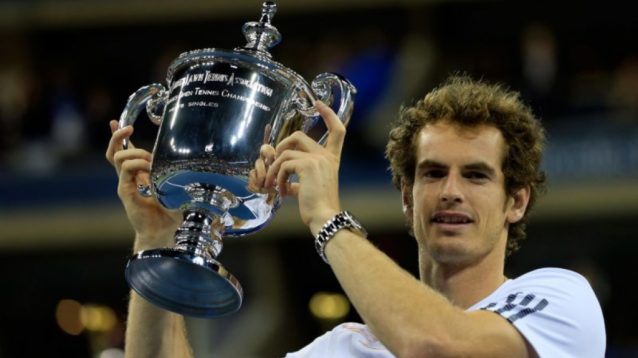 Andy Murray lifts the US Open title after his victory in the 2012 final.