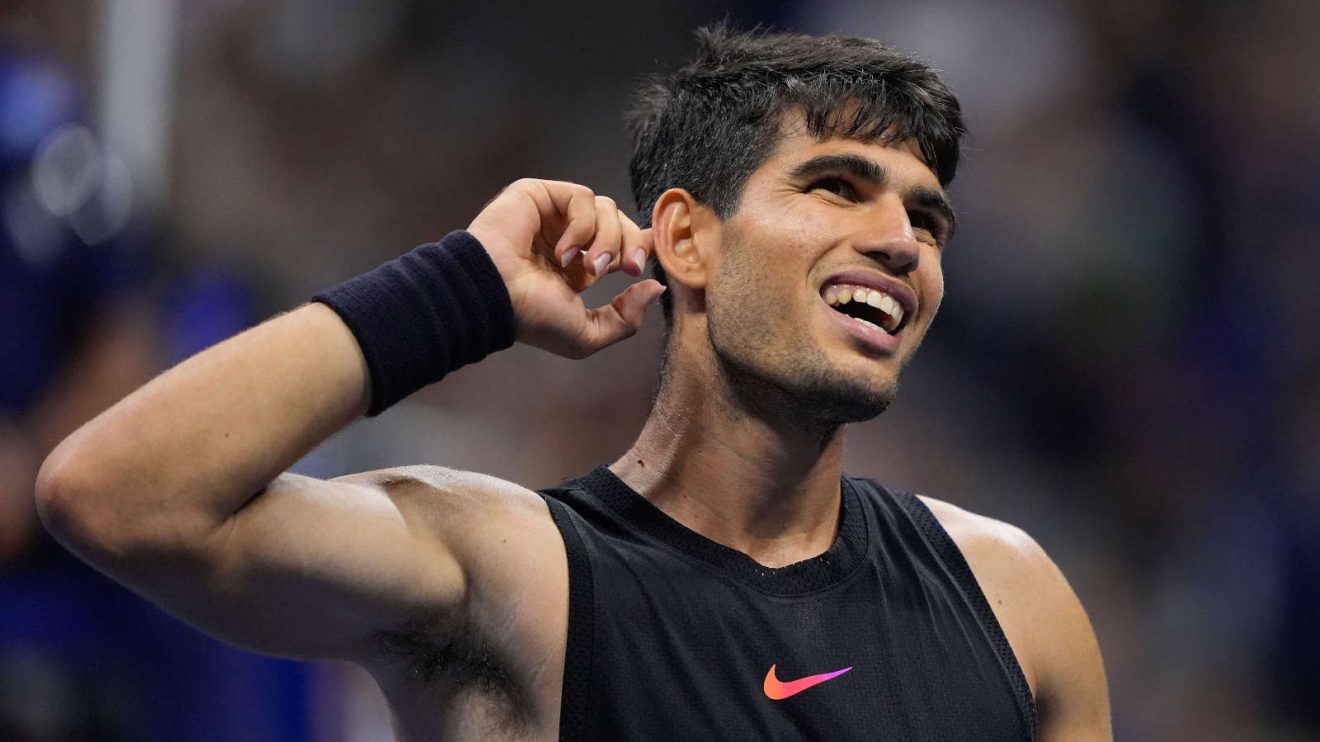 Carlos Alcaraz in action