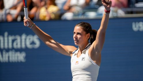 Emma Navarro celebrates her US Open quarter-final win over Paula Badosa.