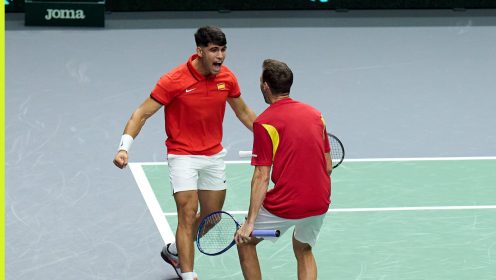 Carlos Alcaraz in Davis Cup action for Spain