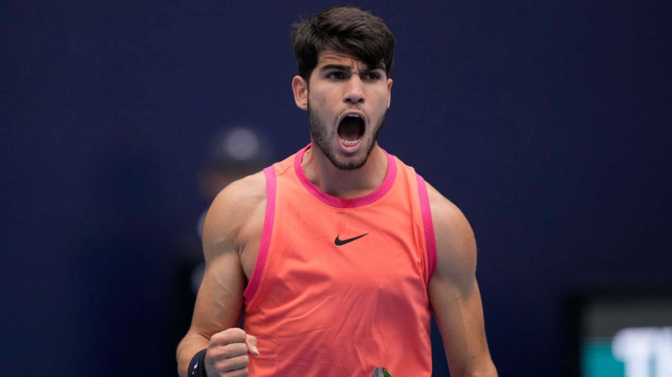 Carlos Alcaraz in action