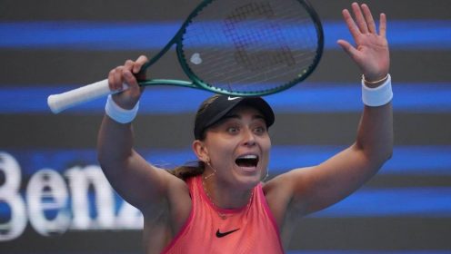 Paula Badosa gestures at the China Open
