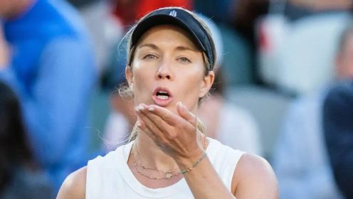 Danielle Collins in action