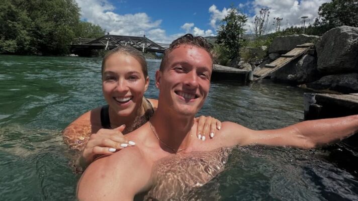 Pictured: Jiri Lehecka and Lucie Neumannová swimming.